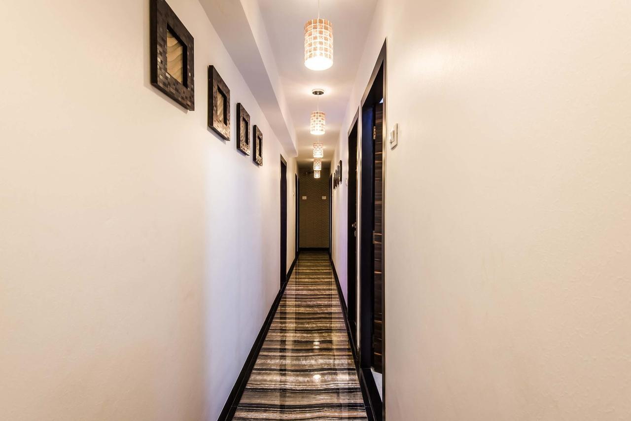 Hotel Modern Мумбаи Экстерьер фото